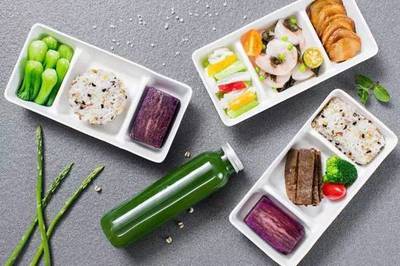 主打女性白領(lǐng)健康餐飲,"Yota"希望成為用戶的健康管理工具